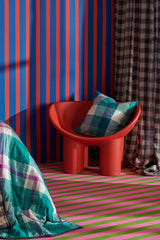 SHIPS APRIL - Peacock Check Cushion