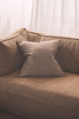 SHIPS SEPTEMBER - Sparrows Check Cushion