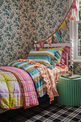 Pineapple Thrills Bunting