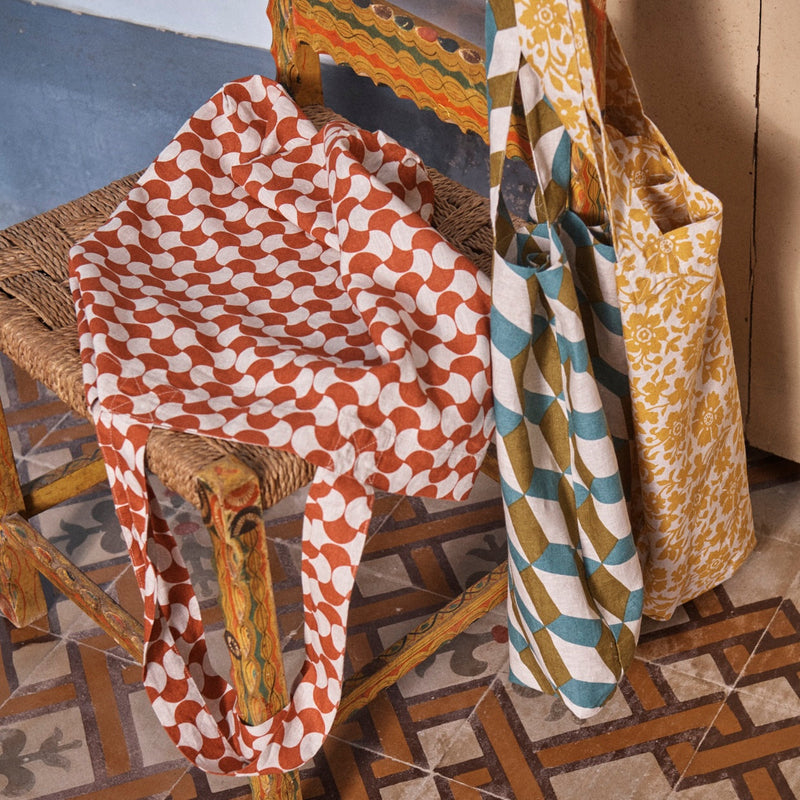 SHIPS SEPTEMBER - Lucia Tote