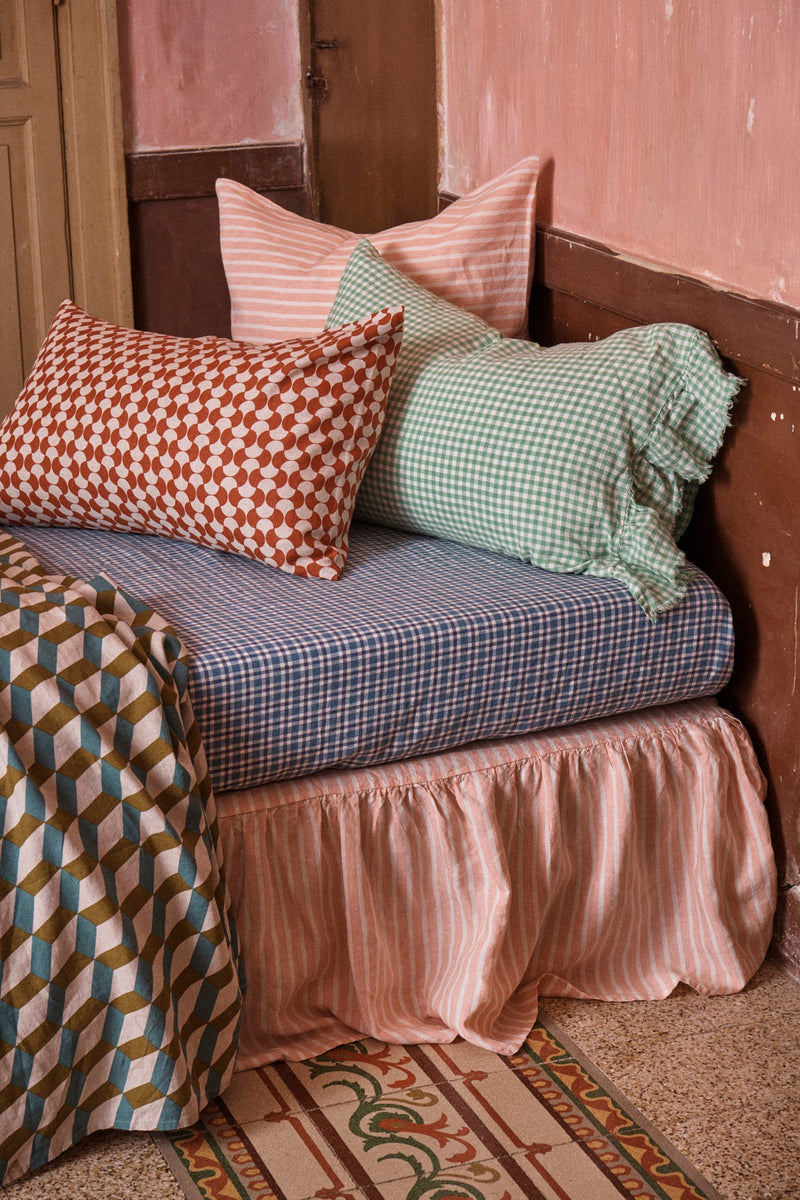 SHIPS SEPTEMBER - Fresco Gingham Pillowcase Sets